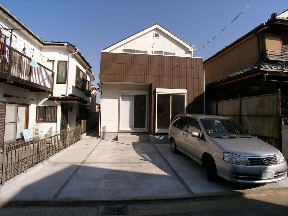 Local photos, including front road. Shaping areas of southwest road! Is 4LDK!