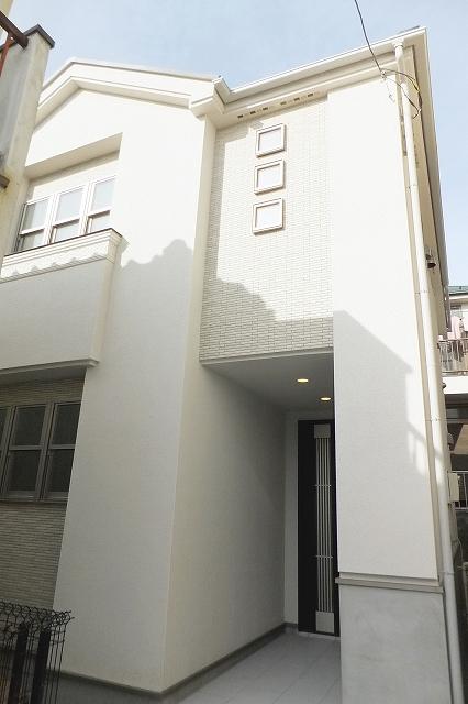 Local appearance photo. Local (October 8, 2013) Shooting