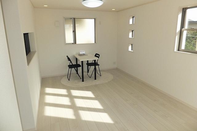 Living. Indoor (October 8, 2013) Shooting