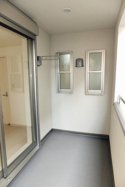 Balcony. 1F (10 August 2013) Shooting