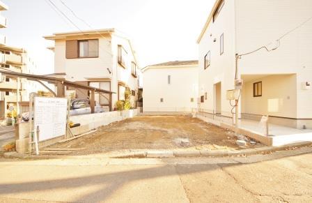 Local photos, including front road. Local (12 May 2013) Shooting, Good per yang.