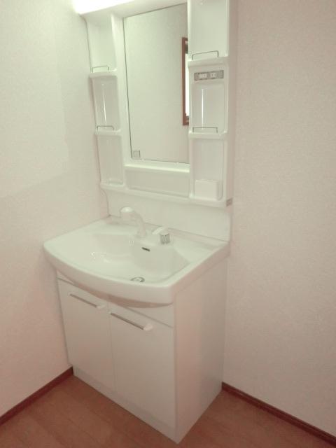 Same specifications photos (Other introspection)