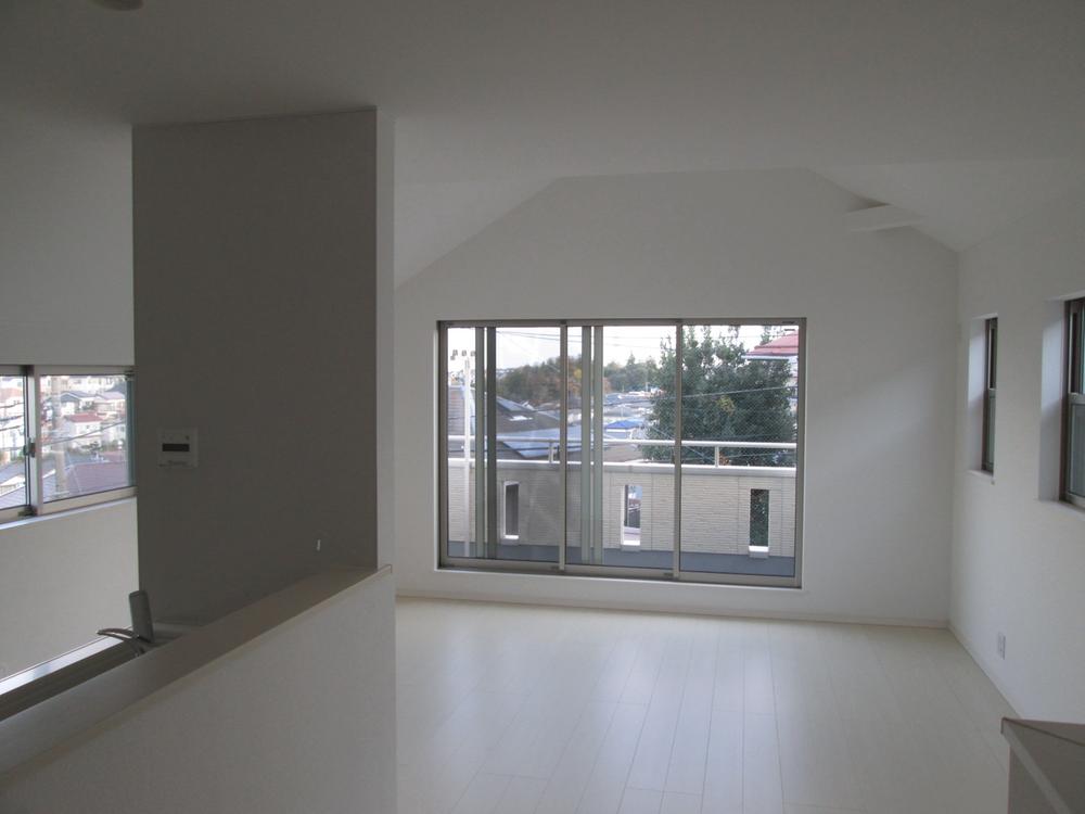 Living. Local (12 May 2013) Shooting