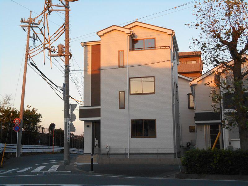 Local appearance photo