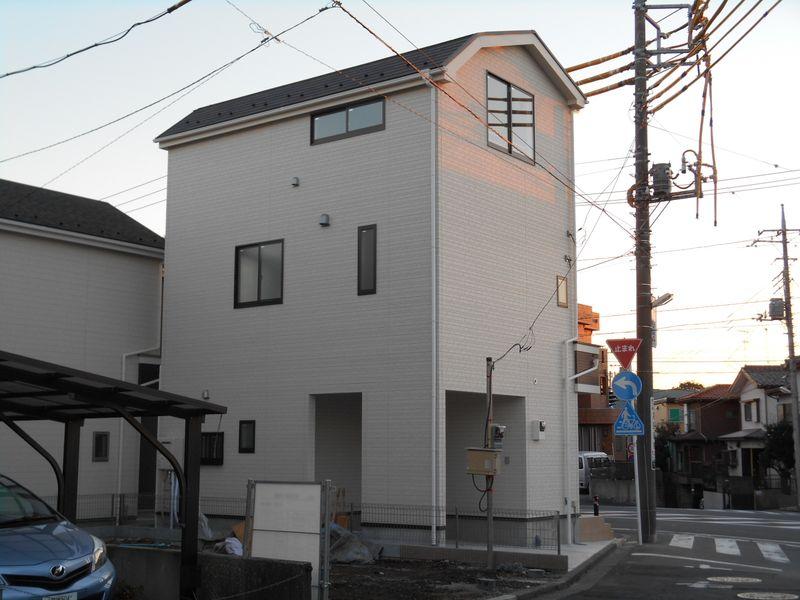 Local appearance photo