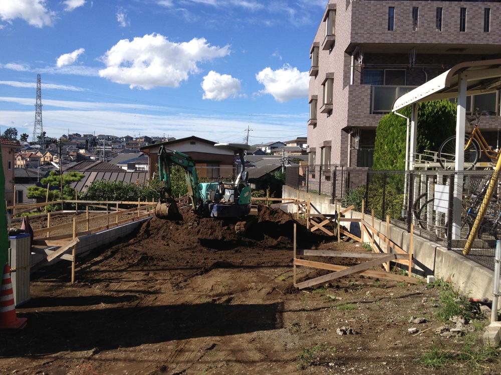 Local appearance photo. Local (11 May 2013) Shooting