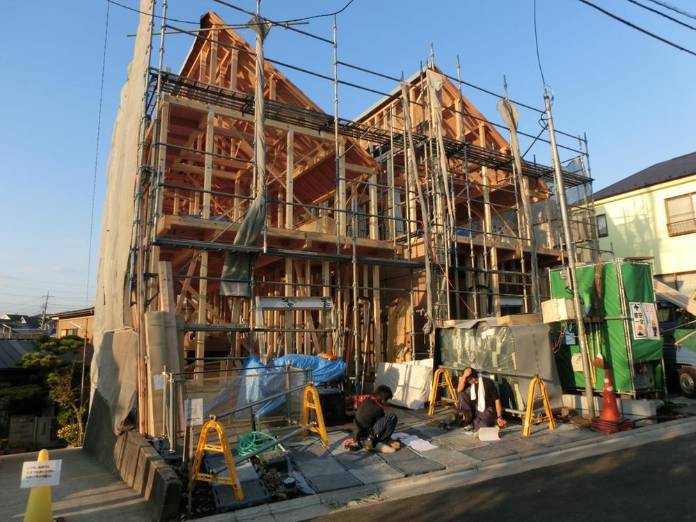 Local appearance photo. Local (11 May 2013) Shooting