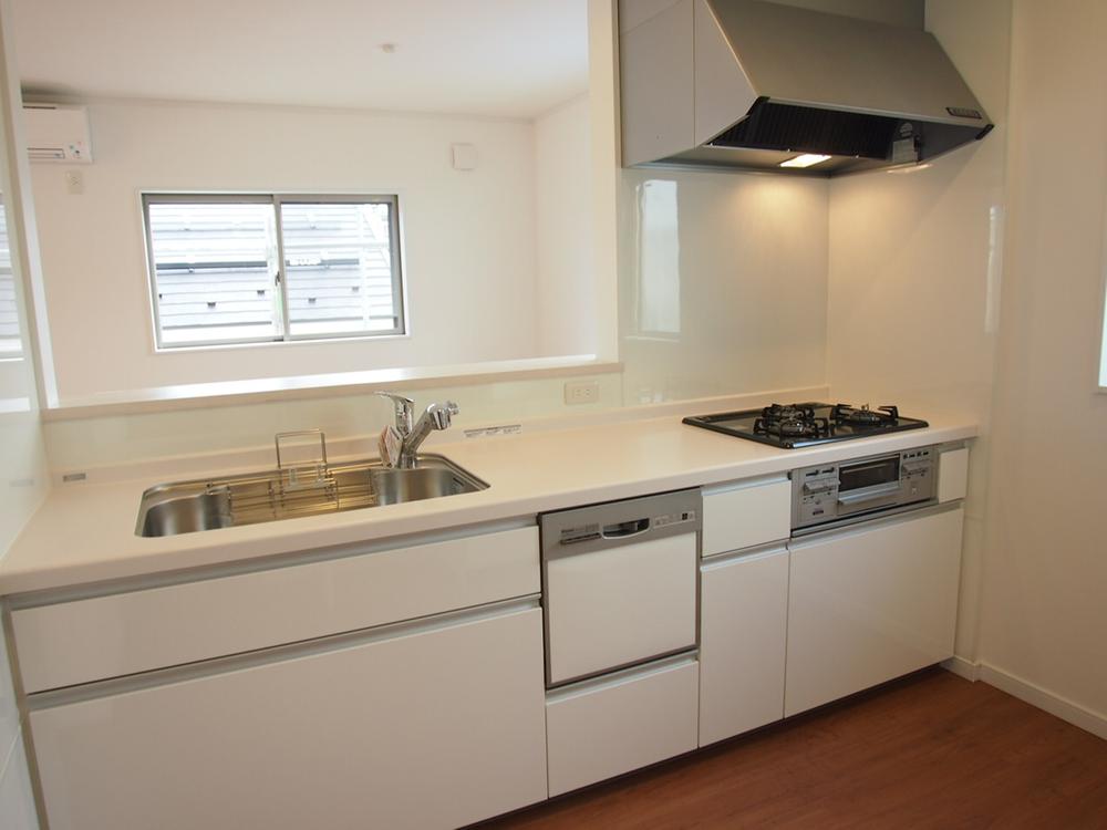 Same specifications photo (kitchen). Same specifications