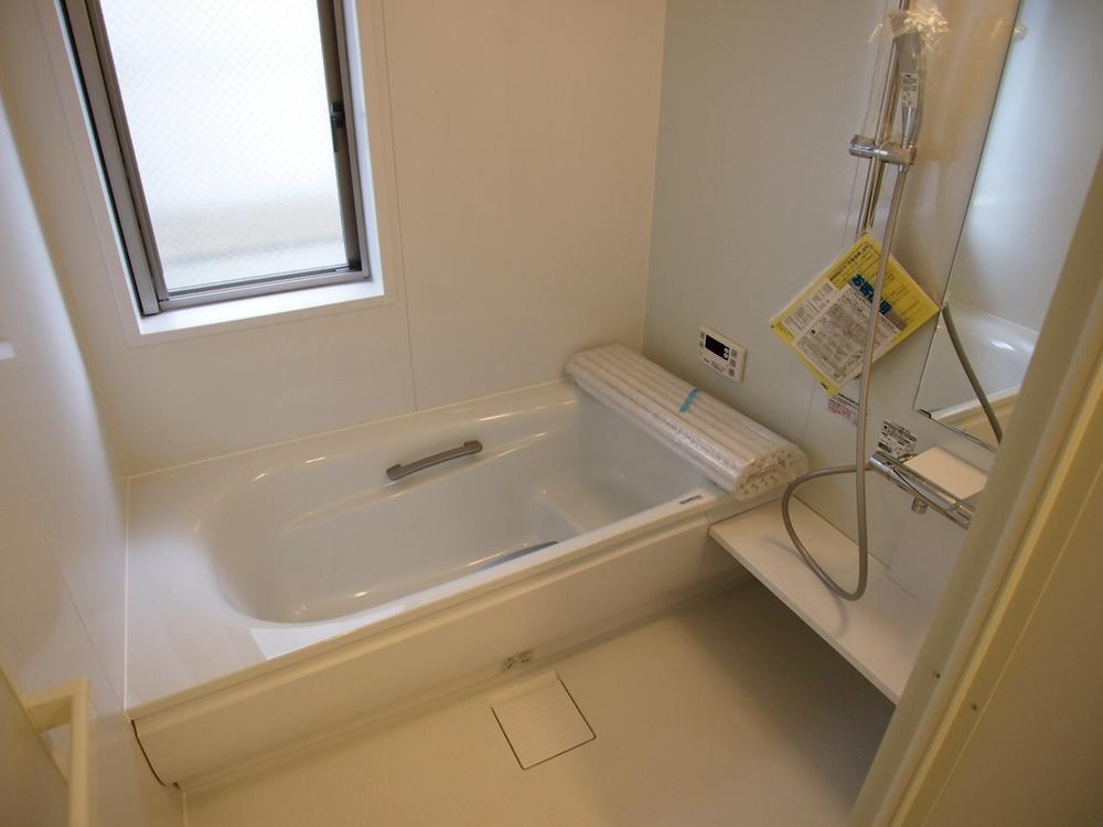 Same specifications photo (bathroom). Same specifications