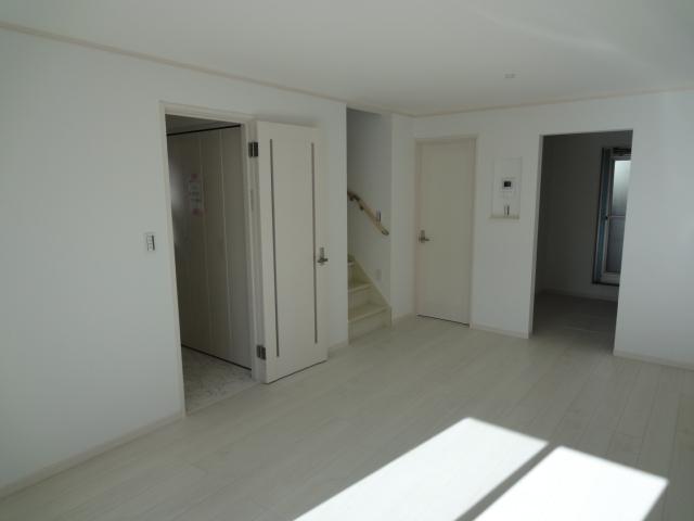 Living. Indoor (12 May 2012) shooting