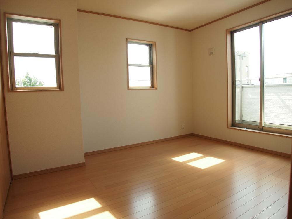 Same specifications photo (kitchen). Same specifications