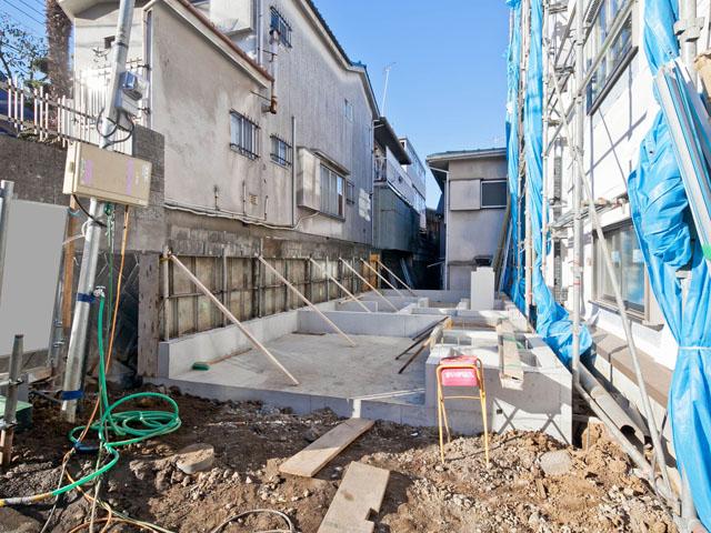 Local appearance photo. December 16, 2013 shooting Building 3