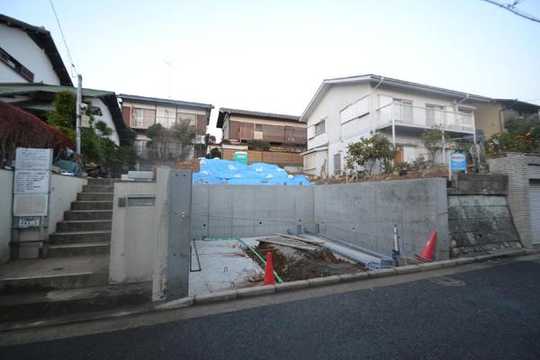 Local land photo. Vacant lot, Car space is two cars in the construction.
