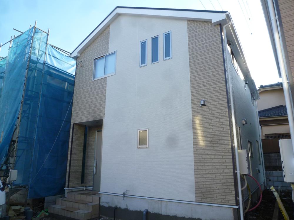 Local appearance photo. Building 3 Local (December 6, 2013) Shooting