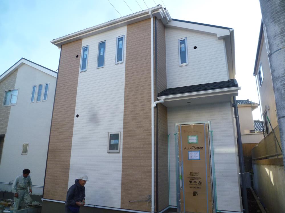 Local appearance photo. 4 Building Local (December 6, 2013) Shooting