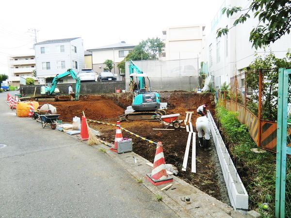 Local appearance photo. Local (09 May 2013) Shooting