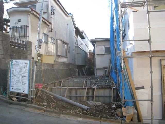 Local appearance photo. Located in a quiet residential area, Living environment is good! !