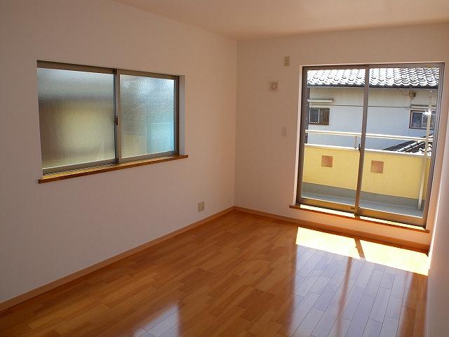 Non-living room. Room (August 2013) Shooting