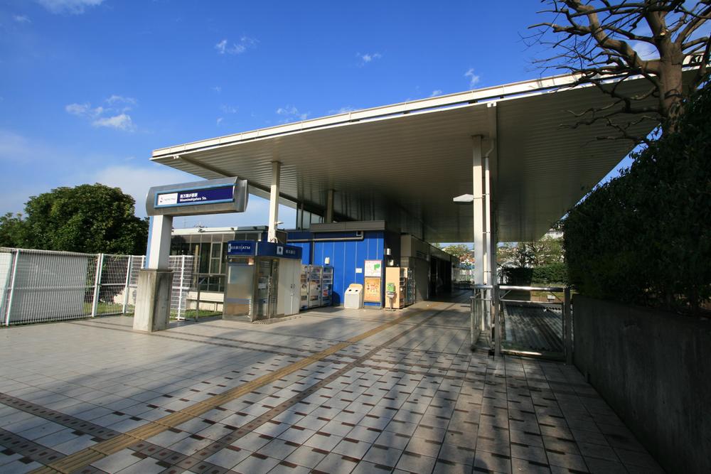 station. 1120m to Minami-Makigahara Station