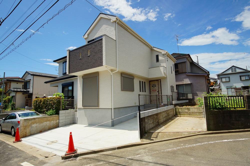 Local appearance photo