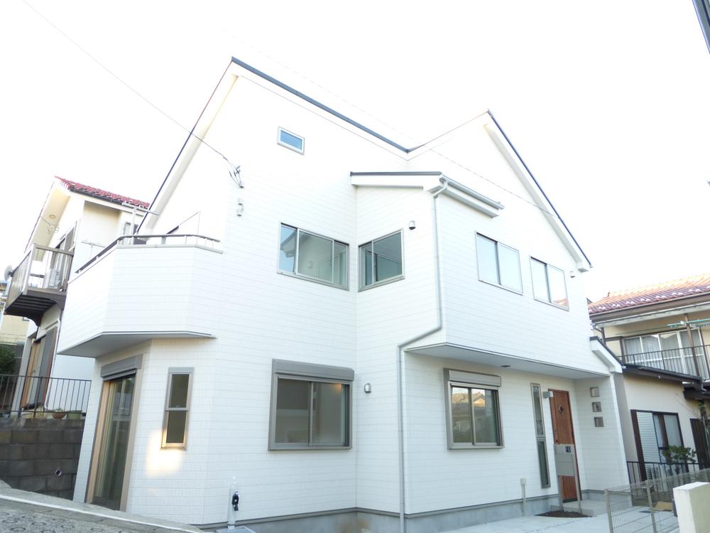 Local appearance photo. Local (December 14, 2013) Shooting Lovely appearance was the white tones