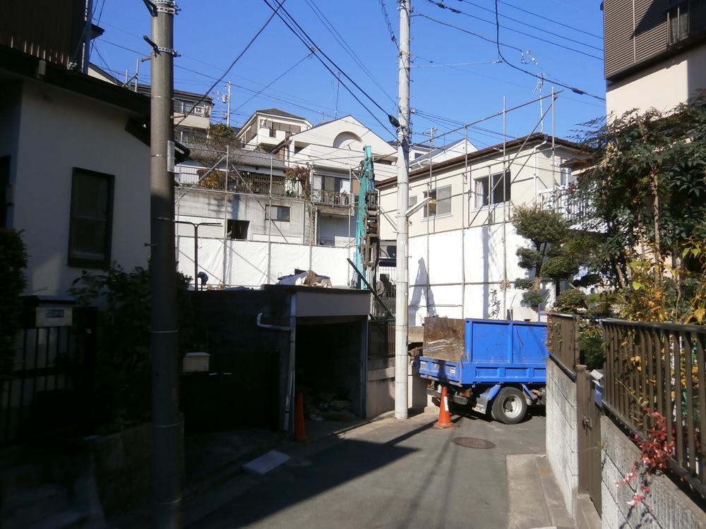 Local photos, including front road. Local (12 May 2013) Shooting It is a pat yang per Since the site is large.