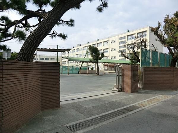 Primary school. Kibogaoka until elementary school 880m