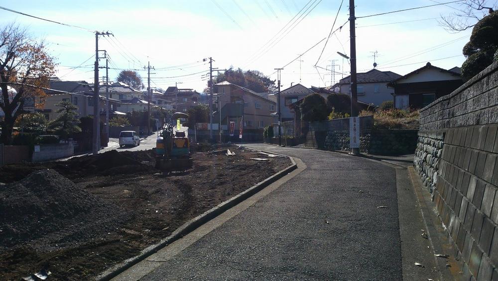 Local photos, including front road. Local (12 May 2013) Shooting