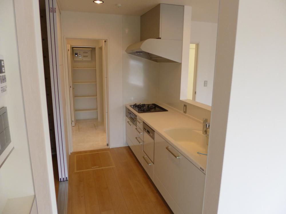 Same specifications photo (kitchen). ( 1 Building Other ) Same specifications