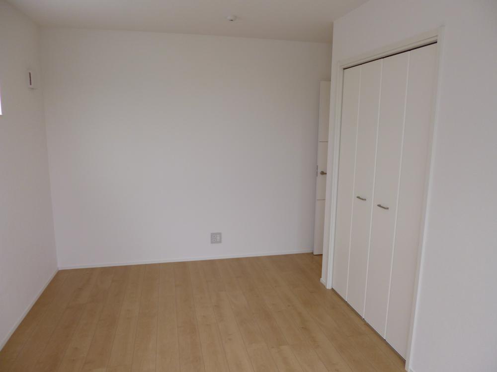 Same specifications photos (Other introspection). ( 1 Building Other ) Same specifications