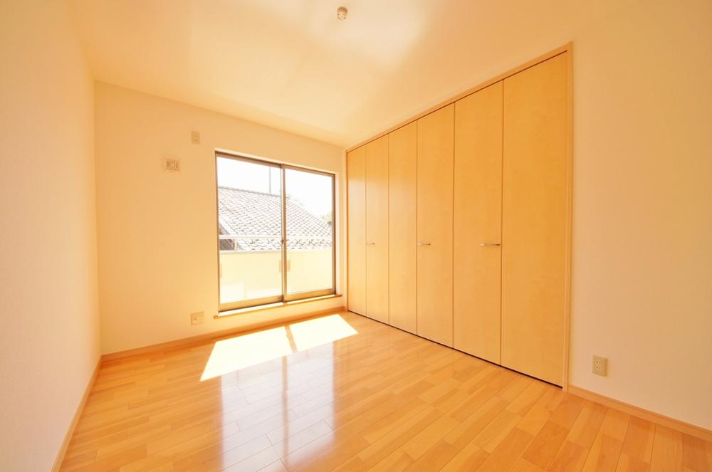 Non-living room. Indoor (September 2013) Shooting, Big is the second floor of the Western-style 6 tatami with a closet.