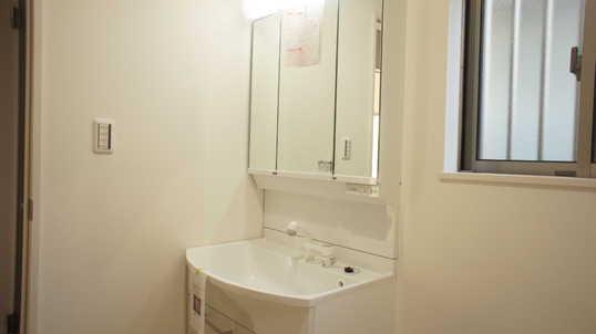 Wash basin, toilet. bathroom