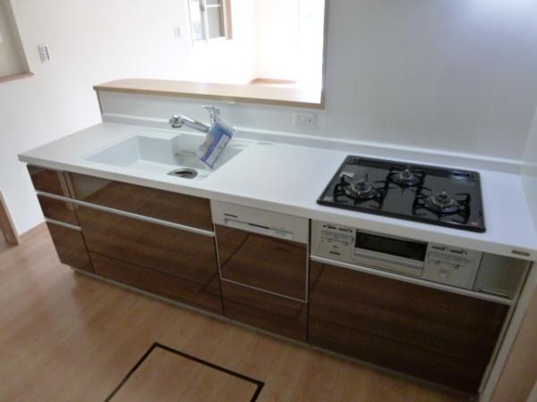 Kitchen. Indoor (10 May 2013) Shooting