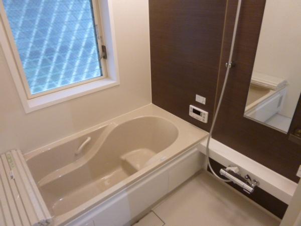 Bathroom. Indoor (10 May 2013) Shooting