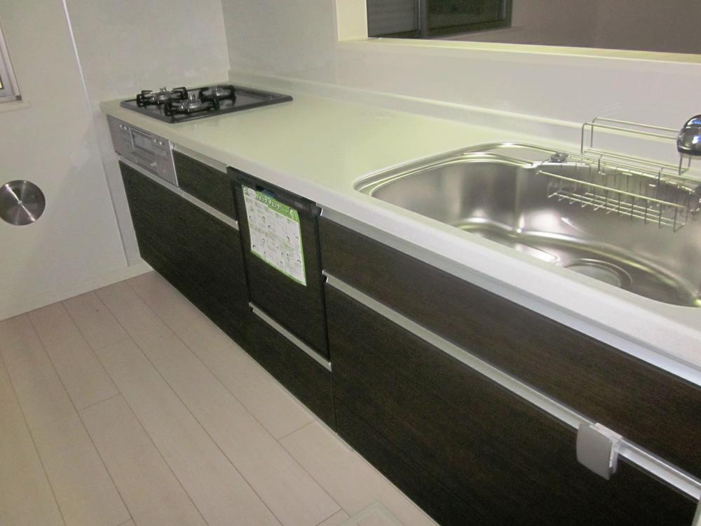 Kitchen. Indoor (10 May 2013) Shooting (1) Building