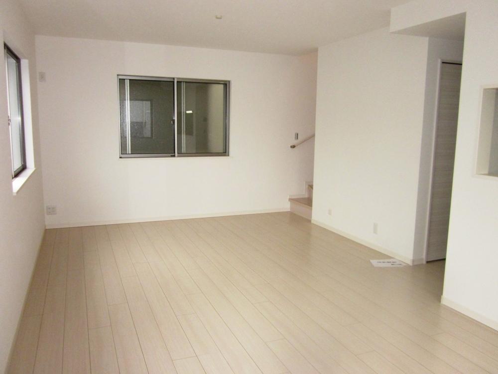 Living. Indoor (10 May 2013) Shooting (1) Building