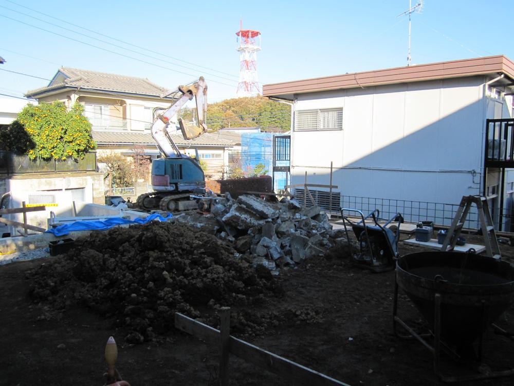 Local appearance photo. Local (12 May 2013) Shooting