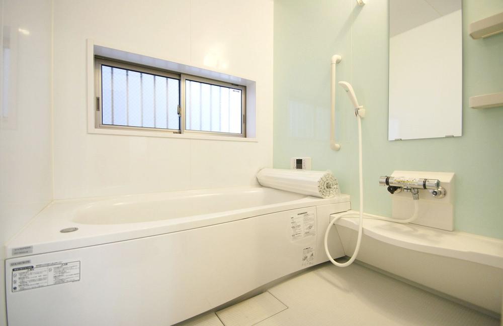 Same specifications photo (bathroom)