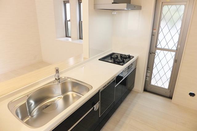 Kitchen. Indoor (October 10, 2013) Shooting