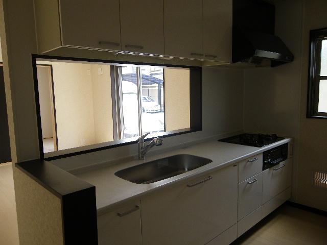 Same specifications photo (kitchen)