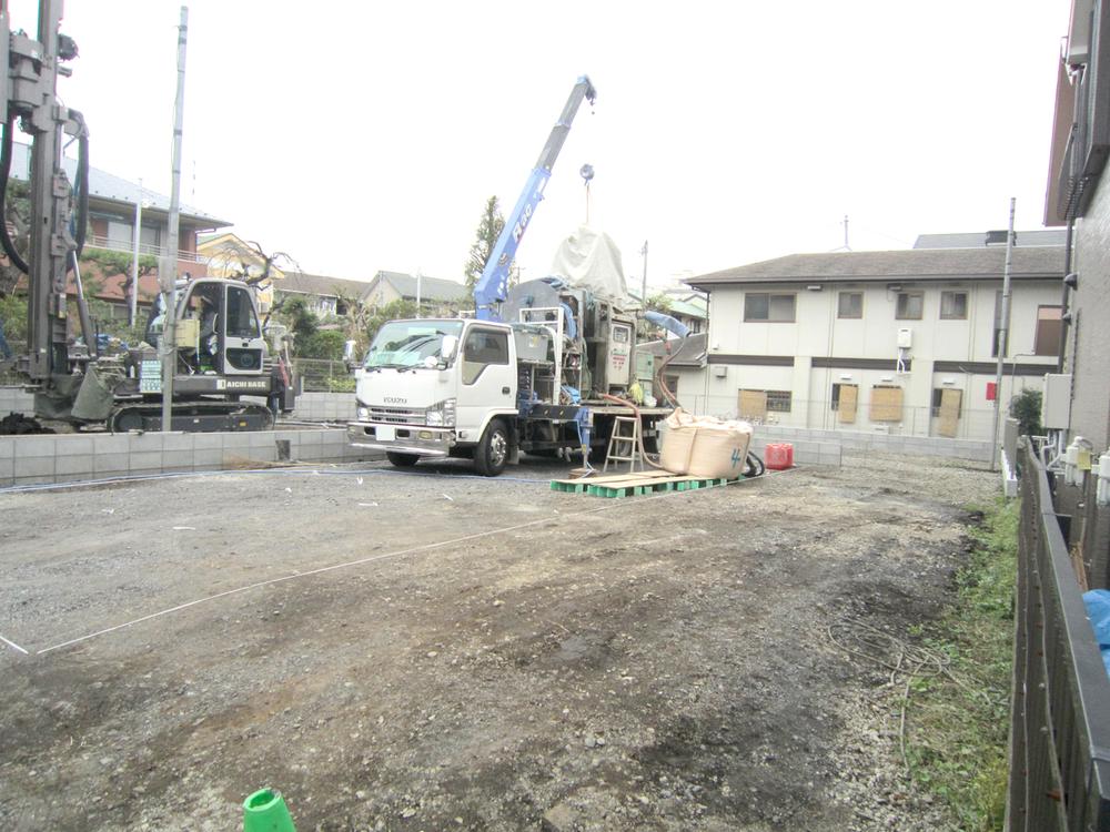 Local appearance photo. Local (10 May 2013) Shooting