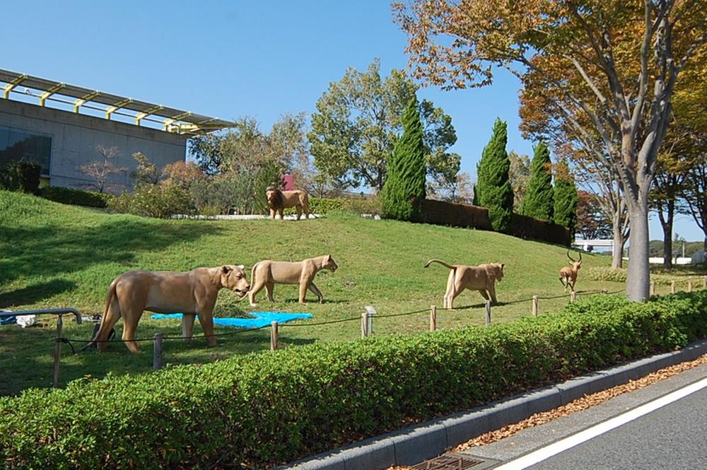 park. Zoo ・ 1200m to Yokohama Zoorasia