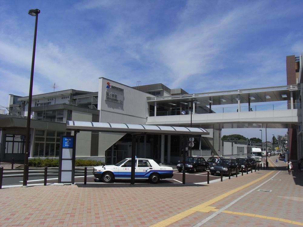 station. Nearest Sotetsu Line "Tsurugamine" station