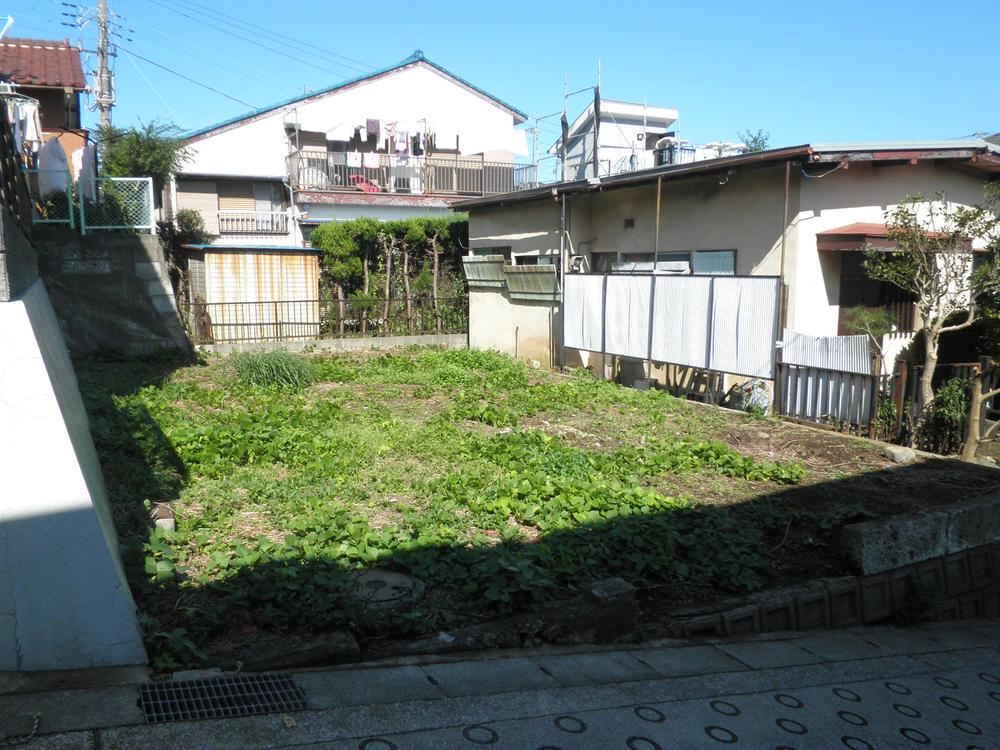 Local appearance photo. Local (11 May 2013) Shooting