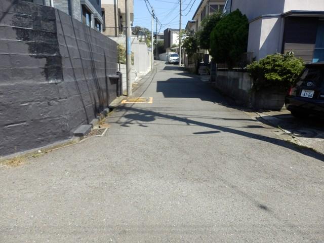 Local photos, including front road. Local (September 2013) Shooting