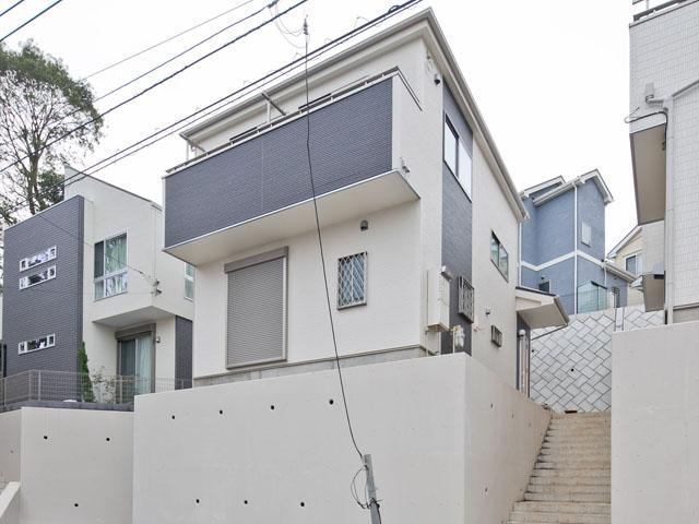 Local appearance photo. Local (10 May 2013) Shooting