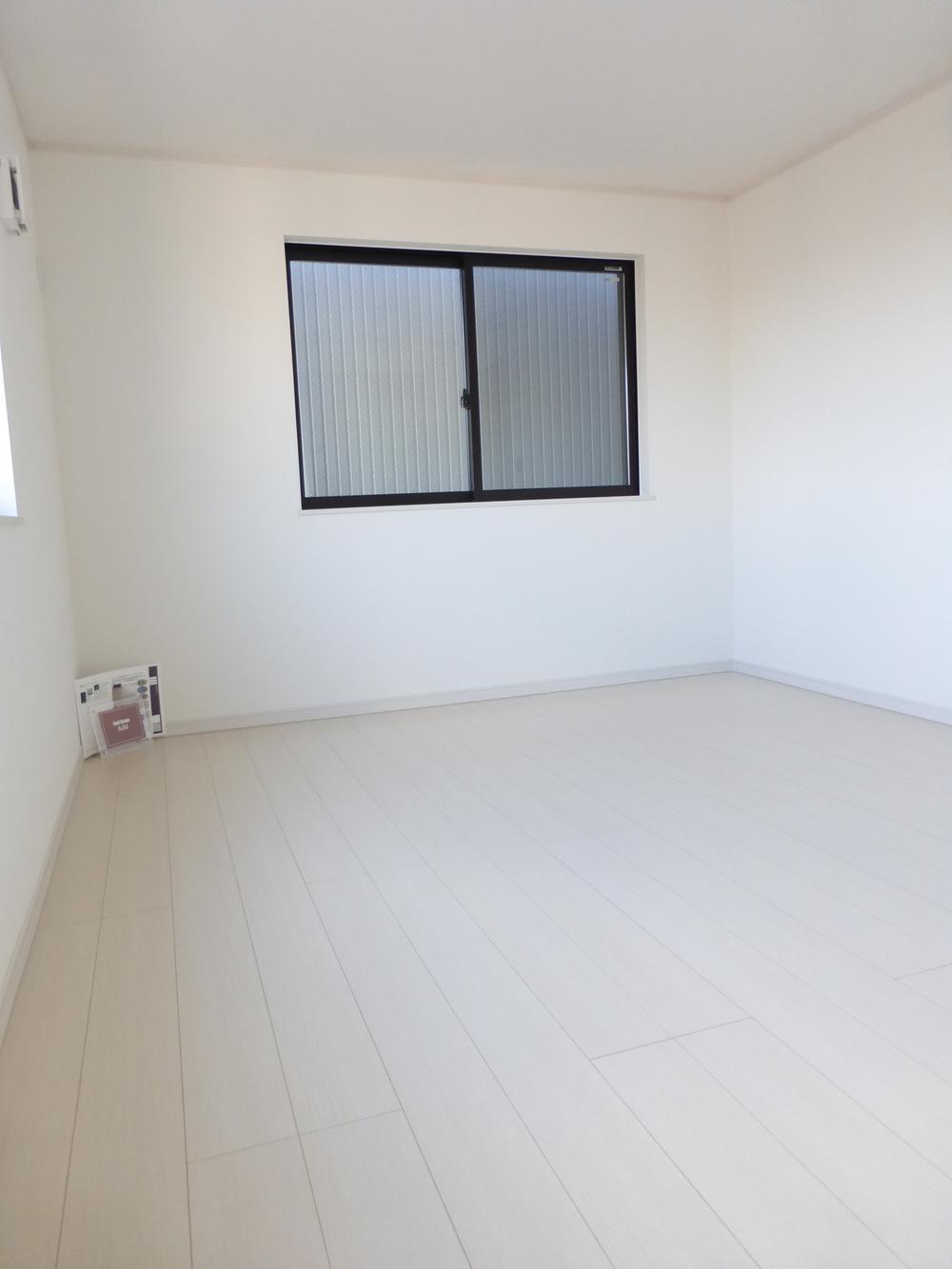 Non-living room. Indoor (December 15, 2013) Shooting