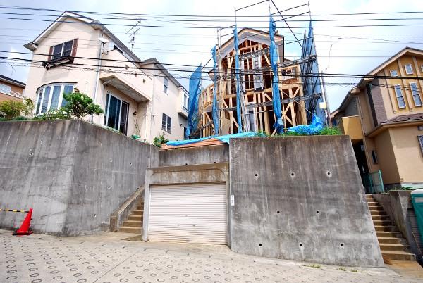 Local photos, including front road. Local (August 2013) Shooting