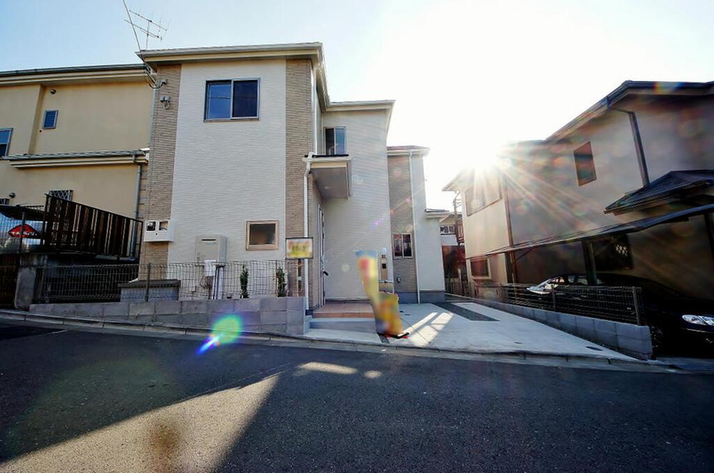 Local appearance photo