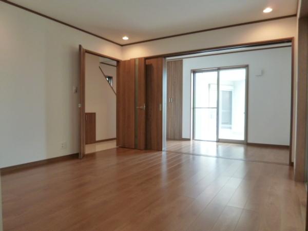 Living. Living (September 2013) Shooting